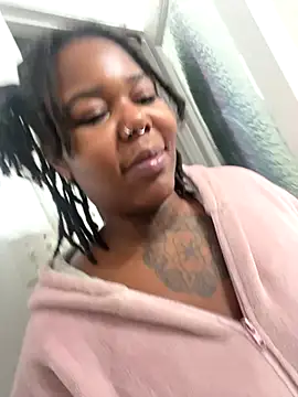 Snapshot of Goddess_Nafeesha chatting on December 15, 8:51 am Goddess Nafeesha online show from December 15, 8:51 am