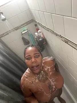 Snapshot of Goddess_Nafeesha chatting on December 17, 8:04 pm Goddess Nafeesha online show from December 17, 8:04 pm