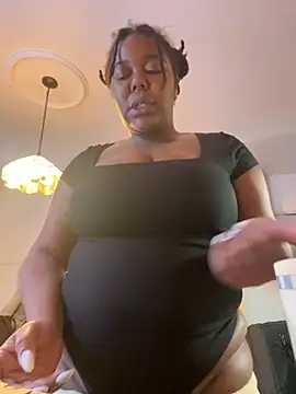 Snapshot of Goddess_Nafeesha chatting on February 25, 9:57 pm Goddess Nafeesha online show from February 25, 9:57 pm