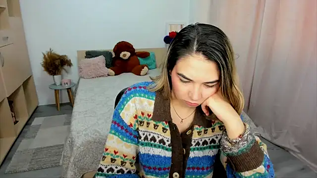 Alexa Dolly12 online show from May 13, 9:39 am