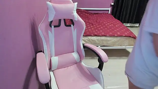 Lika8234 online show from September 25, 12:47 am