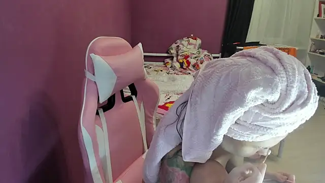 Lika8234 online show from October 3, 8:28 pm