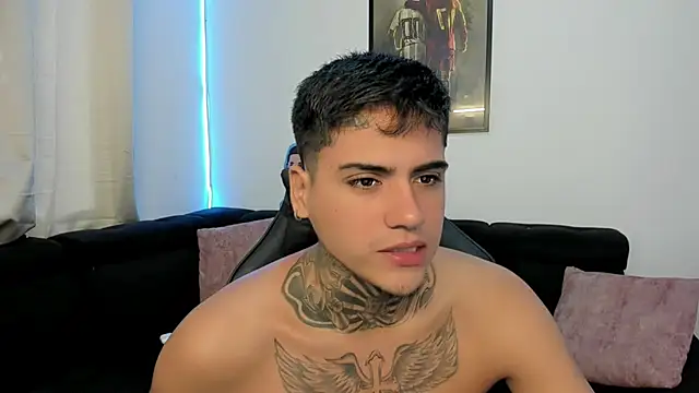 Snapshot of mad_maxxx2 chatting on January 23, 1:24 pm mad maxxx2 online show from January 23, 1:24 pm