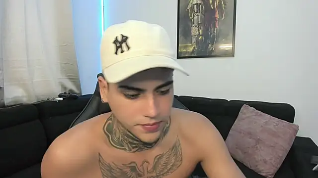 Snapshot of mad_maxxx2 chatting on January 25, 9:57 pm mad maxxx2 online show from January 25, 9:57 pm