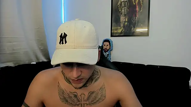 Snapshot of mad_maxxx2 chatting on January 26, 10:35 pm mad maxxx2 online show from January 26, 10:35 pm