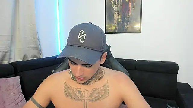 Snapshot of mad_maxxx2 chatting on February 17, 2:20 am mad maxxx2 online show from February 17, 2:20 am