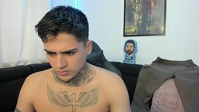 Snapshot of mad_maxxx2 chatting on March 14, 1:24 pm mad maxxx2 online show from March 14, 1:24 pm