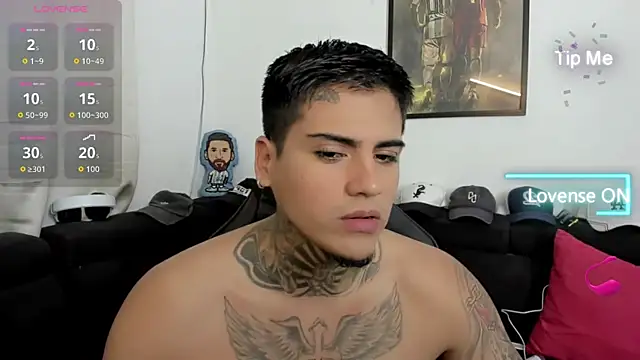 Snapshot of mad_maxxx2 chatting on November 16, 10:59 pm mad maxxx2 online show from November 16, 10:59 pm