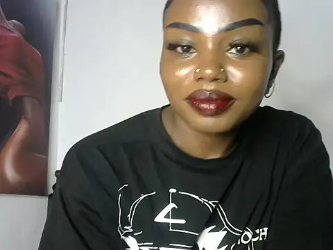 Snapshot of juicyblaqebony chatting on October 4, 10:35 am juicyblaqebony online show from October 4, 10:35 am