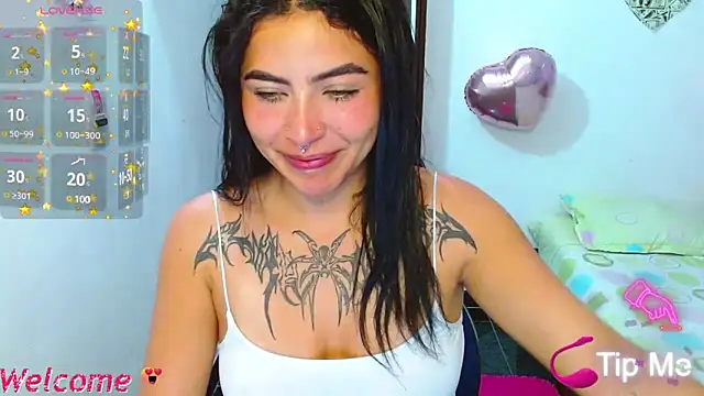  luna torres online show from December 12, 12:05 am