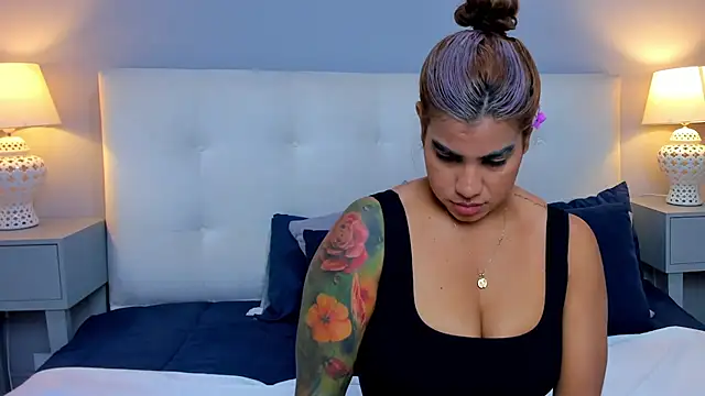 Snapshot of SaraaJhonsonn chatting on October 2, 4:03 pm SaraaJhonsonn online show from October 2, 4:03 pm