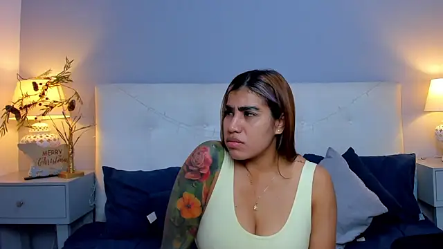 Snapshot of SaraaJhonsonn chatting on November 22, 3:55 pm SaraaJhonsonn online show from November 22, 3:55 pm