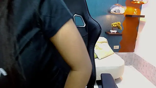 Melikasweetz online show from March 20, 5:25 pm