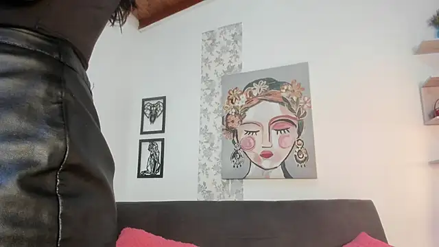 Snapshot of taty_miller chatting on February 22, 8:20 pm taty miller online show from February 22, 8:20 pm