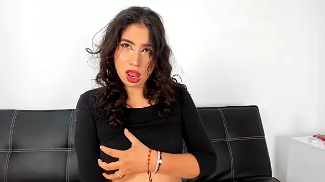 Snapshot of purplay_98 chatting on November 5, 12:21 am purplay 98 online show from November 5, 12:21 am