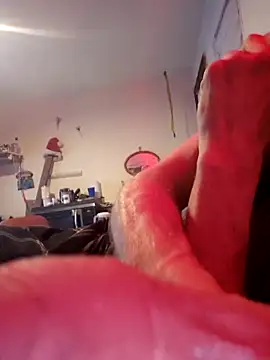 Snapshot of BigDDave6979 chatting on February 7, 9:35 am BigDDave6979 online show from February 7, 9:35 am