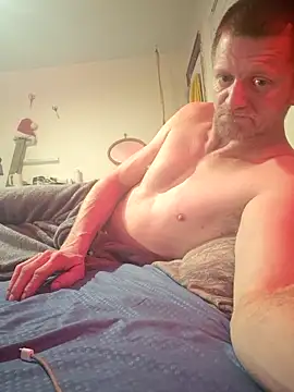 Snapshot of BigDDave6979 chatting on February 22, 6:35 am BigDDave6979 online show from February 22, 6:35 am