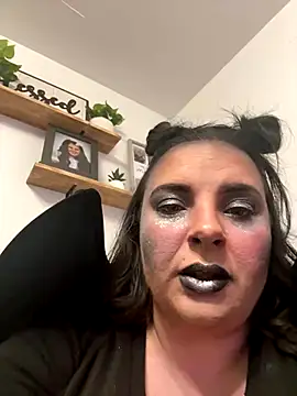 lairarose online show from November 2, 2:25 am