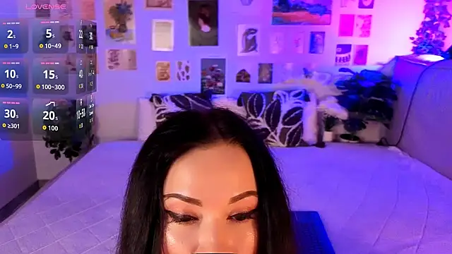 MiaBecky online show from May 13, 5:49 am