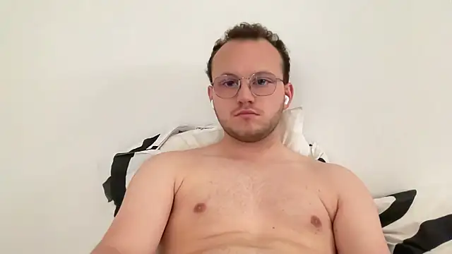 Letroueurfou online show from April 23, 10:47 am