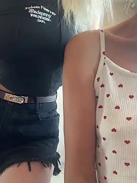 SweetCupcaks online show from June 18, 11:36 am