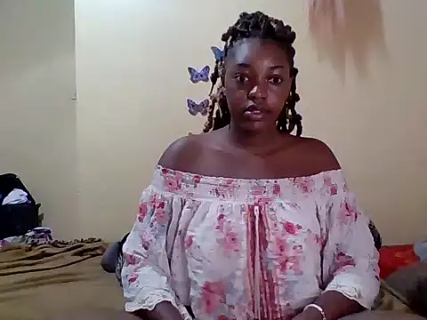 Snapshot of Zara_Twilight chatting on December 21, 12:38 pm Zara Twilight online show from December 21, 12:38 pm