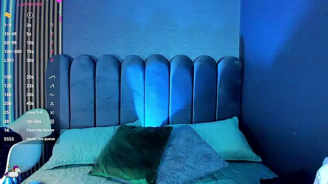 Snapshot of Nicolette_ks_ chatting on December 16, 3:55 am Nicolette ks online show from December 16, 3:55 am