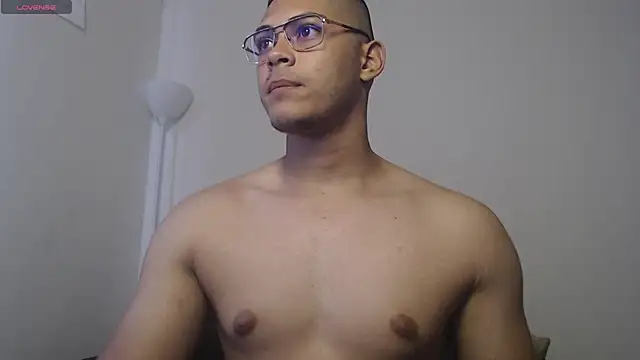 Snapshot of Iamdylan777 chatting on June 27, 3:50 pm Iamdylan777 online show from June 27, 3:50 pm