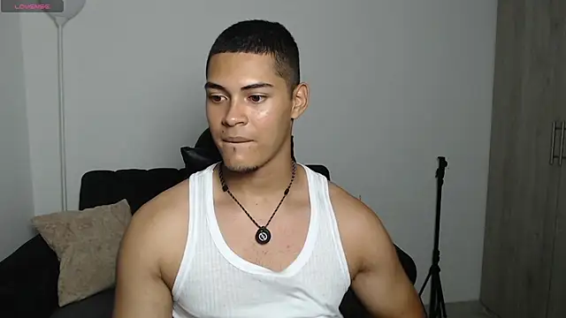 Snapshot of Iamdylan777 chatting on July 15, 5:23 am Iamdylan777 online show from July 15, 5:23 am