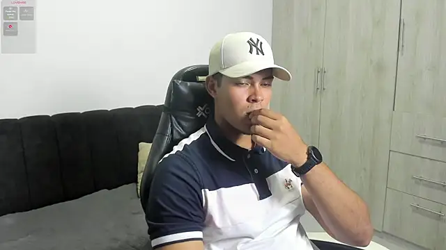 Snapshot of Iamdylan777 chatting on July 26, 5:15 am Iamdylan777 online show from July 26, 5:15 am