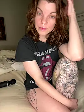 wildefaye online show from November 13, 9:03 pm