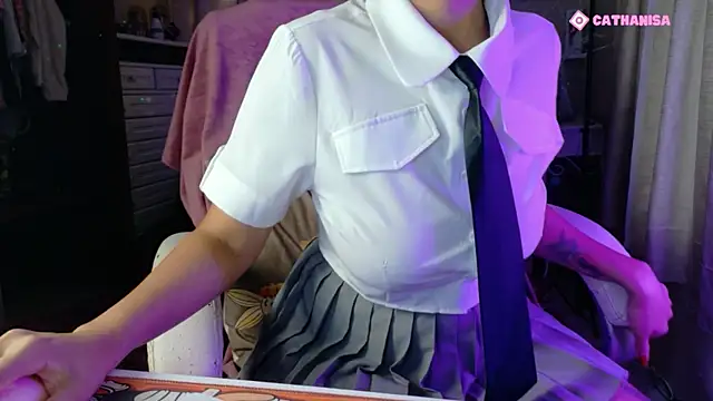 Snapshot of AllisonCatUwU chatting on October 18, 3:35 pm AllisonCatUwU online show from October 18, 3:35 pm