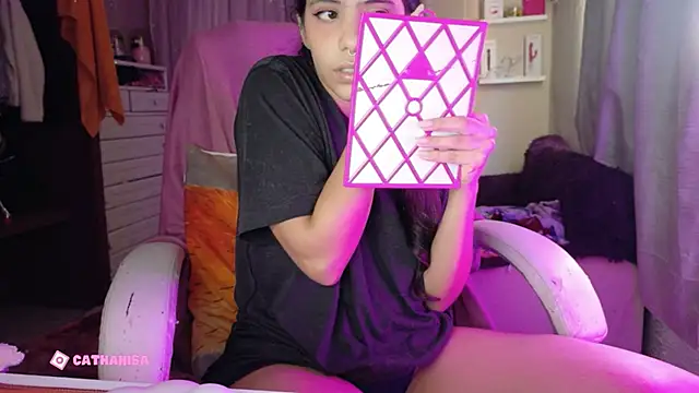 Snapshot of AllisonCatUwU chatting on October 30, 3:35 pm AllisonCatUwU online show from October 30, 3:35 pm