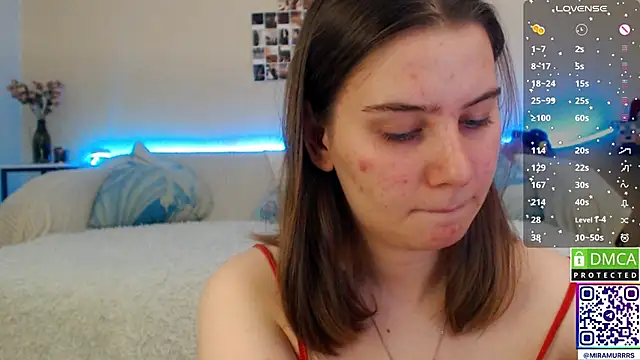 MurrrWorren online show from February 3, 3:38 pm