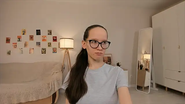 BettyBrowni online show from March 12, 4:13 pm