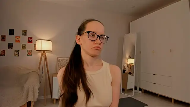 BettyBrowni online show from March 17, 1:24 am