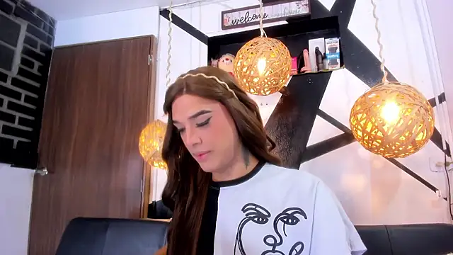 victoria aleia  online show from January 17, 11:41 pm