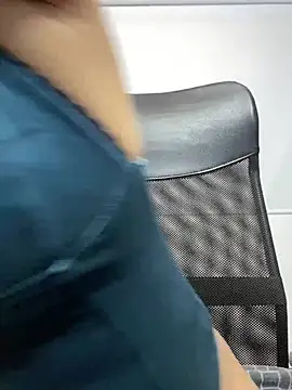 Isakeys  online show from July 25, 5:32 pm