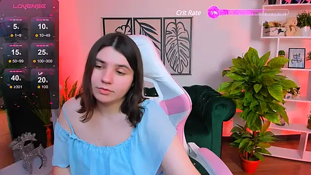 Snapshot of Viola__Shy chatting on January 24, 12:09 am Viola Shy online show from January 24, 12:09 am
