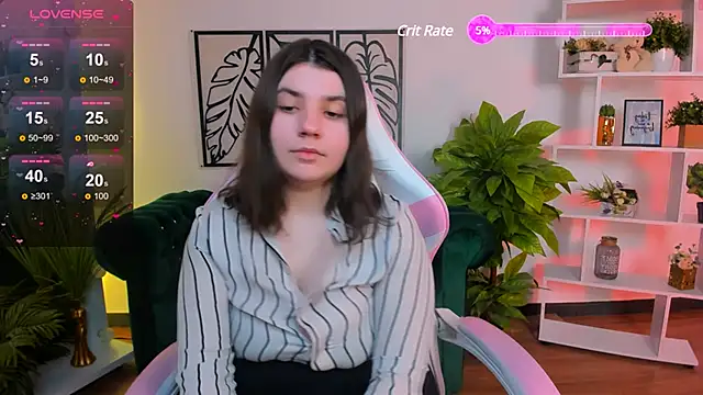 Snapshot of Viola__Shy chatting on February 13, 3:29 am Viola Shy online show from February 13, 3:29 am
