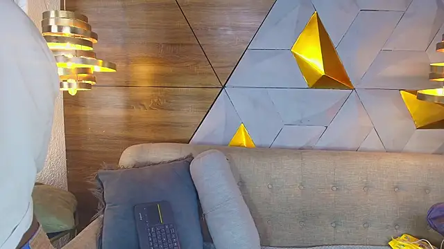 sarah banks1 online show from March 20, 7:04 pm