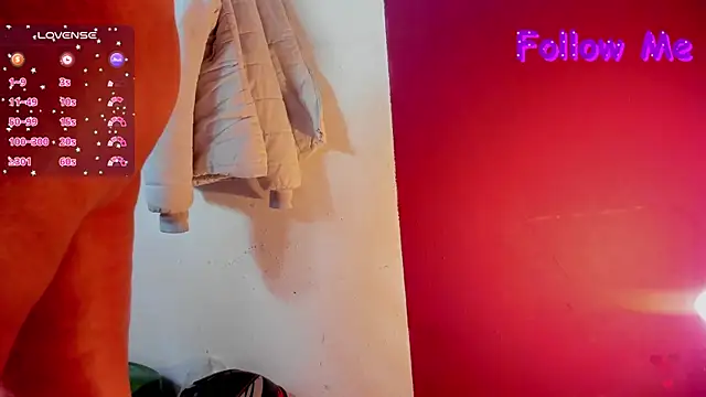 Snapshot of AvaChannel chatting on February 1, 4:54 pm AvaChannel online show from February 1, 4:54 pm