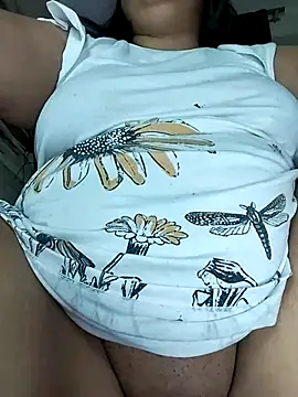 Snapshot of AvaChannel chatting on October 1, 9:26 am AvaChannel online show from October 1, 9:26 am