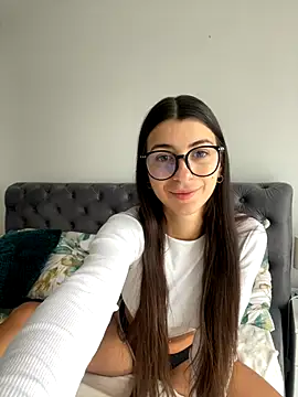 Snapshot of Wildberry_ chatting on October 2, 7:48 am Wildberry online show from October 2, 7:48 am