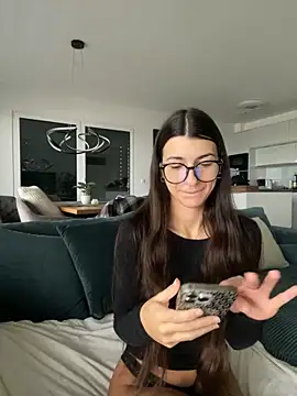 Snapshot of Wildberry_ chatting on November 8, 8:47 am Wildberry online show from November 8, 8:47 am