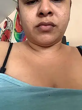 Snapshot of twocurvylatins chatting on February 12, 4:57 pm twocurvylatins online show from February 12, 4:57 pm