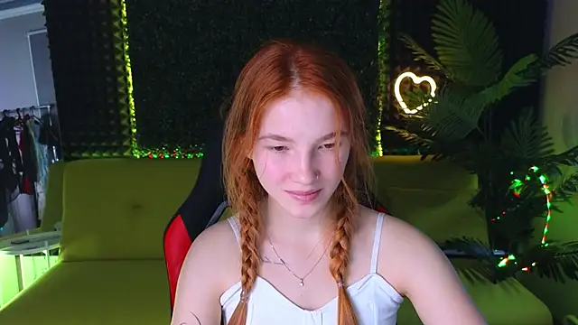 Snapshot of erikabrian chatting on December 12, 4:15 am erikabrian online show from December 12, 4:15 am