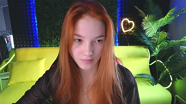 Snapshot of erikabrian chatting on December 15, 8:30 am erikabrian online show from December 15, 8:30 am