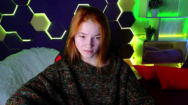 Snapshot of erikabrian chatting on December 17, 4:23 am erikabrian online show from December 17, 4:23 am