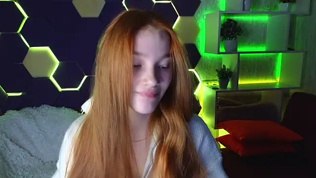 Snapshot of erikabrian chatting on December 18, 1:15 am erikabrian online show from December 18, 1:15 am